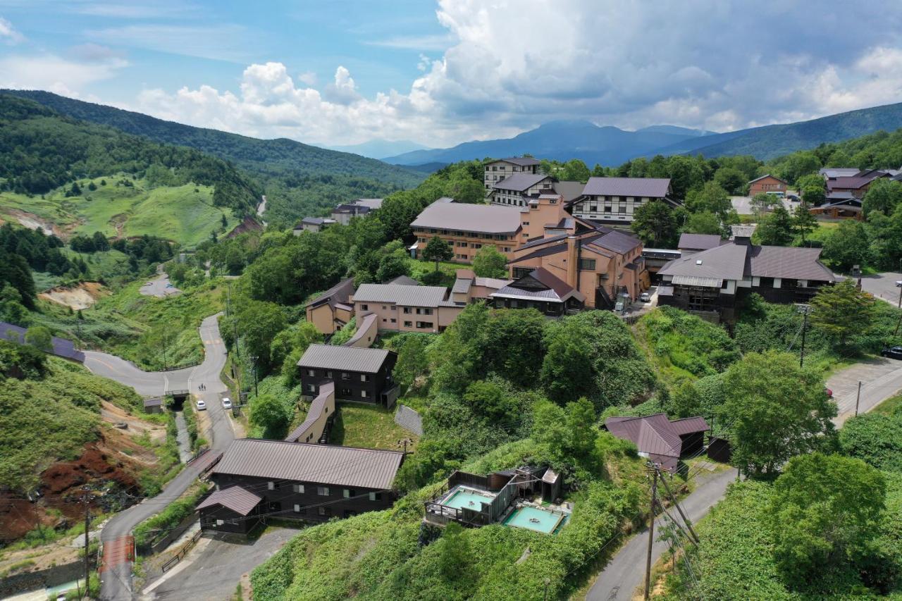 Manza Onsen Nisshinkan Tsumagoi Buitenkant foto
