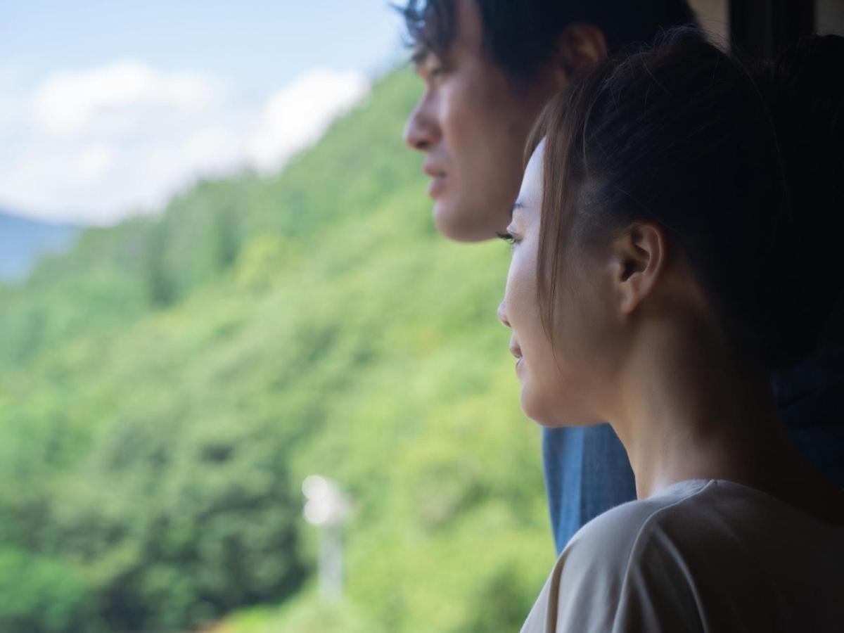 Manza Onsen Nisshinkan Tsumagoi Buitenkant foto